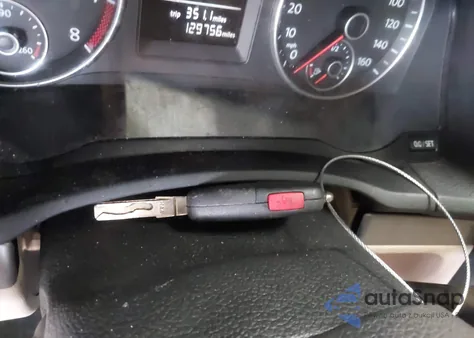 2010 Volkswagen Jetta Limited Edition z USA, uszkodzony, nr VIN 3VWAX7AJ5AM158961